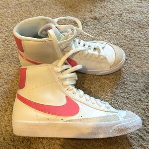 Nike Blazer Mid 77